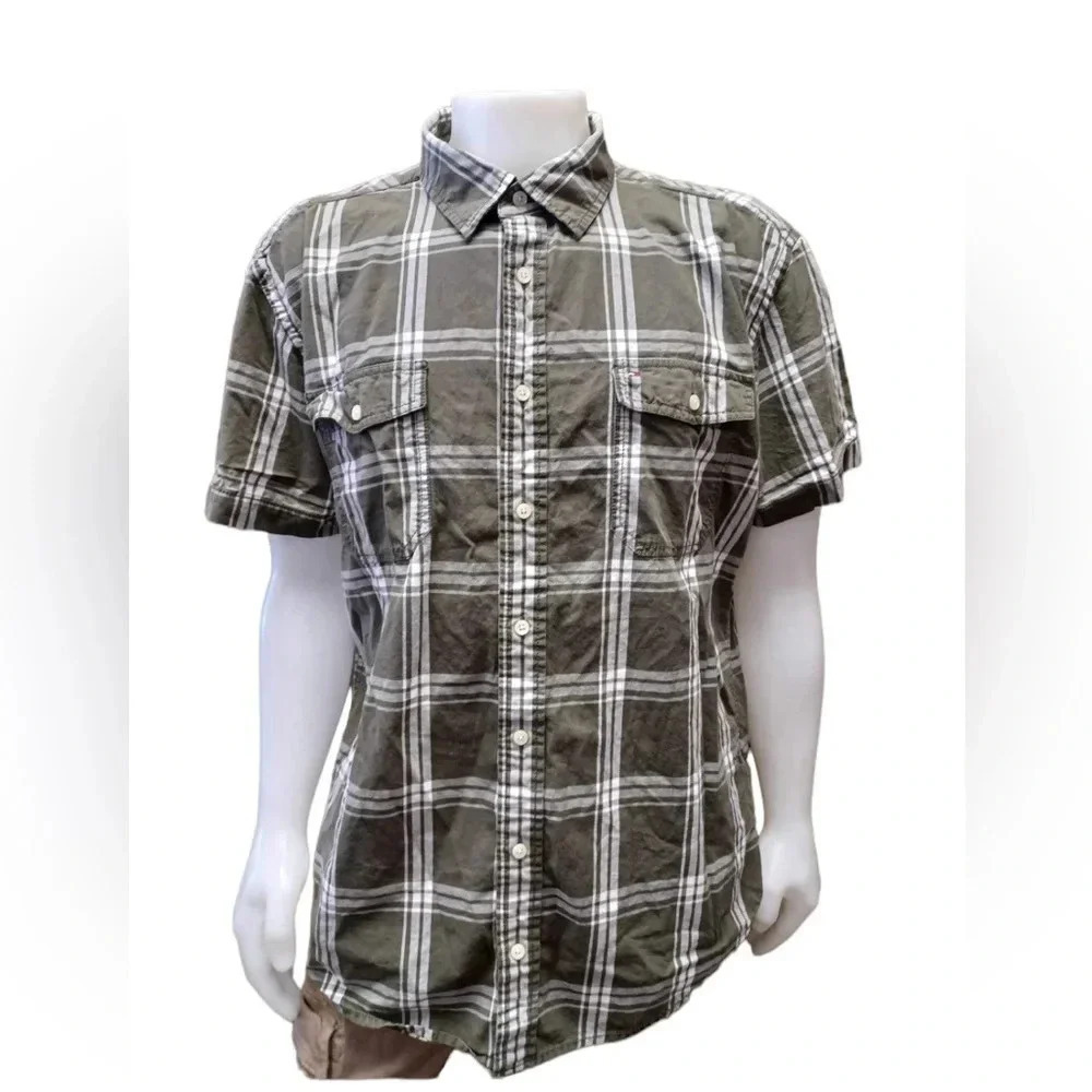 Tommy Hilfiger Custom Fit Grey and White Plaid Short Sleeve Shirt Size XXL